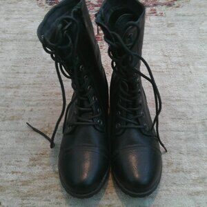 Forever Women's Round Toe Military Lace up Combat Boots Black Size 7